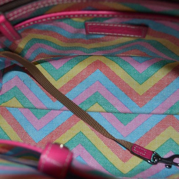 Dooney & Bourke Claremont Hobo Blue Shoulder Bag EUC - Picture 10 of 10